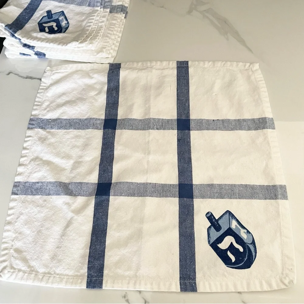 SET of 4 Blue&White Dreidel Napkins